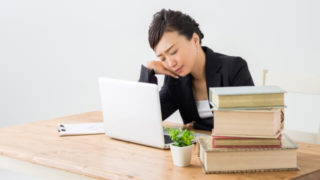 毎日仕事に行きたくない!朝から泣くほど仕事が苦痛なら会社を辞めるべき